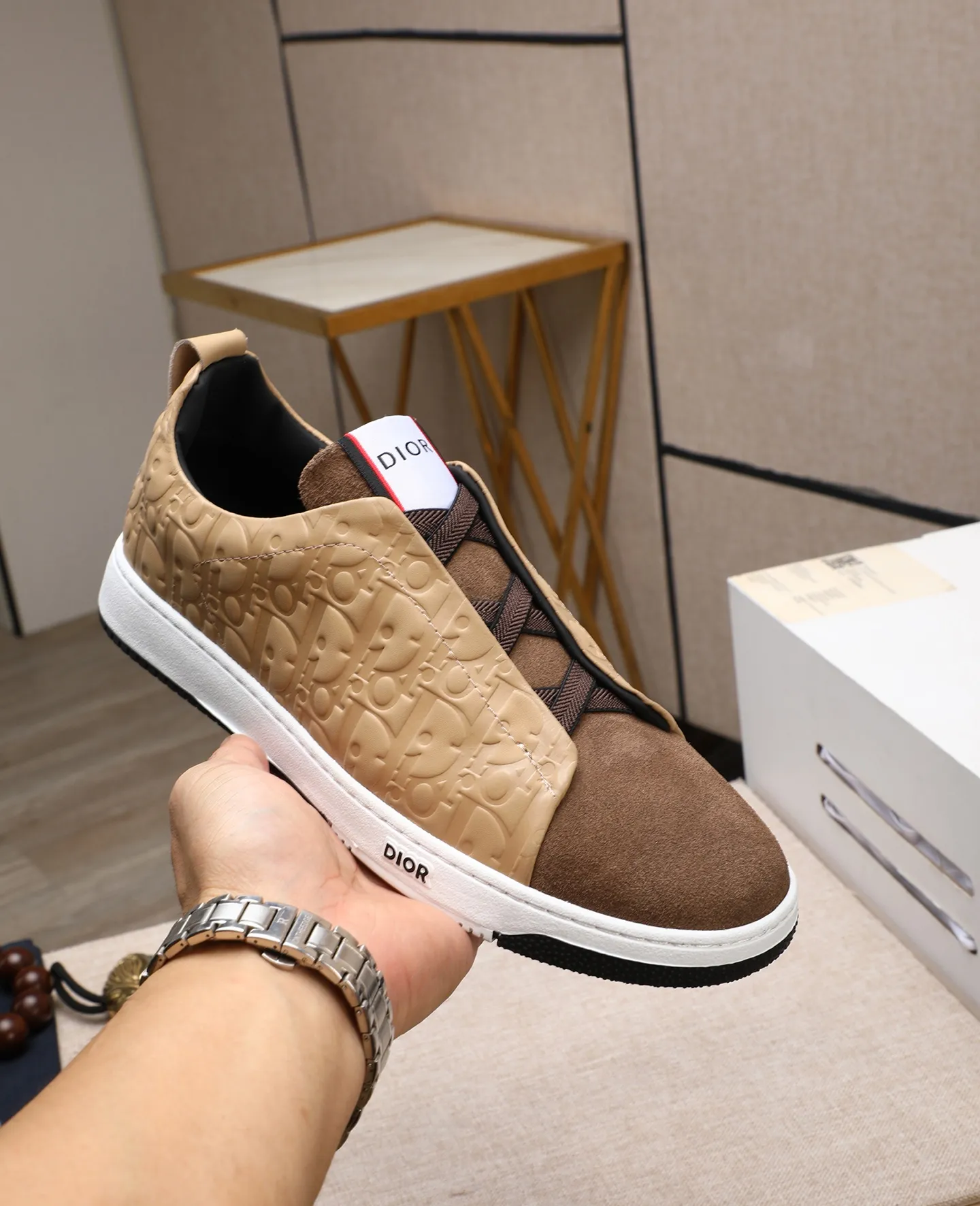 Men's men's shoes💰460 🌹🌹[Dior] 2025 latest model🙈original replica! 👟👟👟You can go to the top-notch workmanship. The upper is made of Italian 🇮🇹imported cowhide. The mesh lining is suitable for travel. The original replica outsole makes it suitable for all kinds of travel, showing low-key luxury. Let quality speak for itself. Color: Size: 38-44
